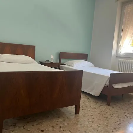 Casa Francesca Oda ve Kahvaltı 3*